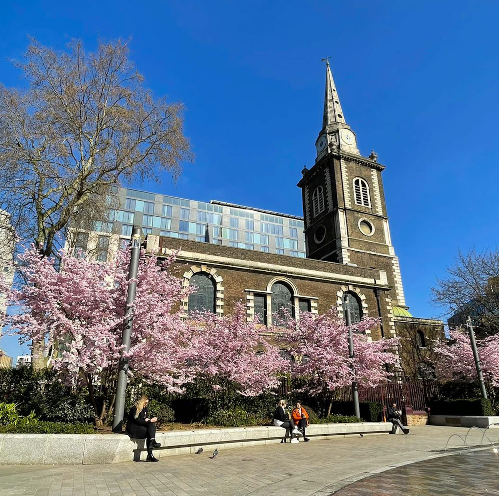 File:St Botolph Aldgate.jpg